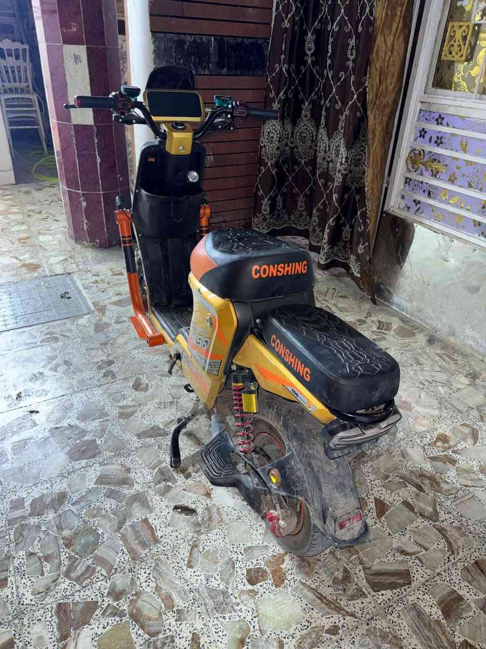 سلام عليكم دراجه شحن للبيع كلشي ما بيهاا شغاله كامله الشراي يخابر***********
