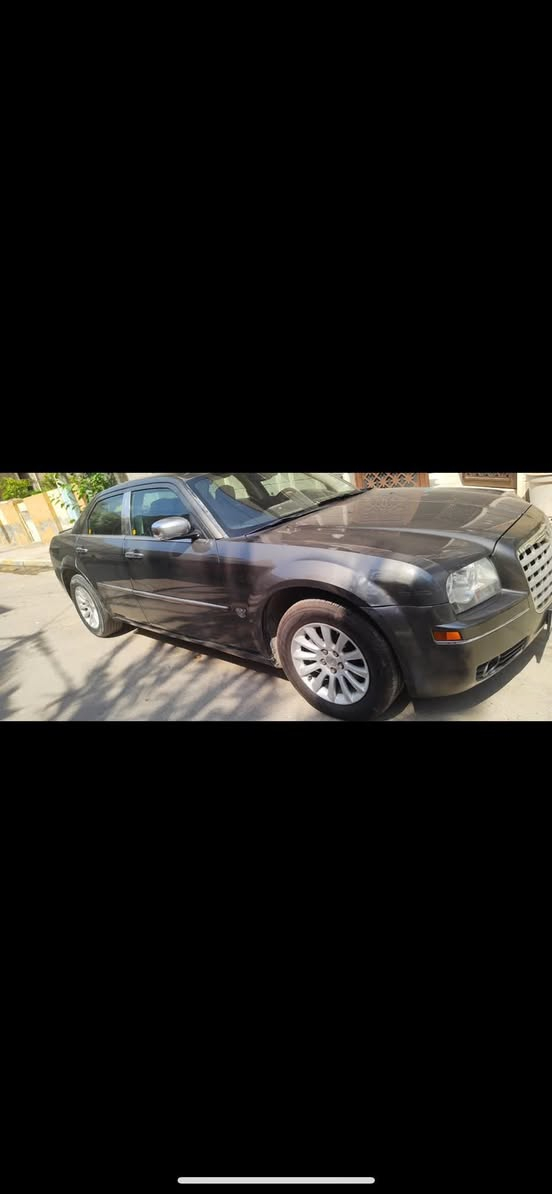 اوبامه 10سياره جاهزه  حداديه تبريد تخم تاير  مكينه 3500رقم بغداد دخل اسود كشنات جلد
مكان سياره العماره مكلف بنشر  ***********
