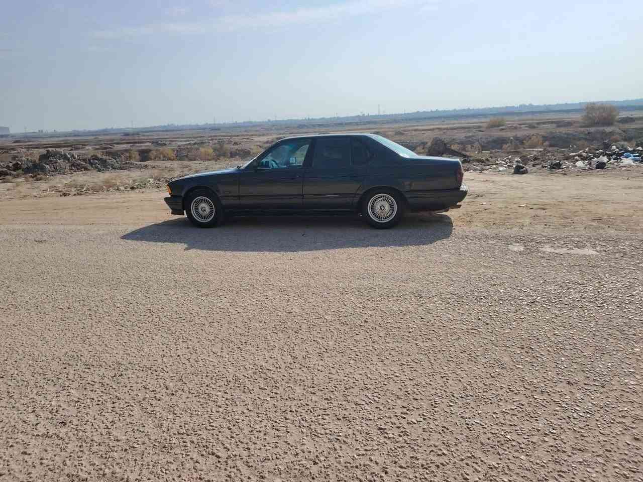 سلام عليكم
من رحصت مدير الكروب
بي ام مديل 90 حجم 735 اصل بسمي رقم بغداد دولي
بجم عريض 
مكينه خير من الله لا تبخير ولا تنقيص الحماوه ربع ثابته ولف حماوه اصلي بيه
الكير بيه مشكله يحرك ثالث بك موجود
سياره معمره تعمير جديد
وياله جديد
تايرات جدد
صبغه جديده
لايت زرون الصلي
شاشه وسستم صوت
سياره لا ضربه ولا معجون
سياره شوفت عينك نضيفه ومرتبه عوزه دعاميه
 خلفيه ول كير مشكله بيه
عنوان سياره ديوانيه
سعر 43 مجال بصيط
رقم تليفون تصل تدلل ***********
