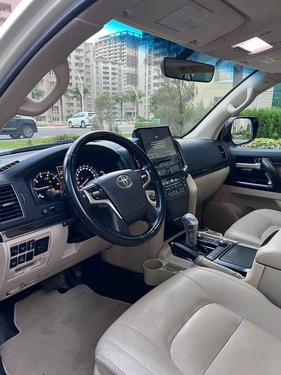 لاندكروز 2020 كراند تورنك فول مواصفات 
رقم اربيل باسمي سنويه وهزه جديد
سياره شركه جيهان 
محرك ٦ سلندر 4000
 8 ارباك بلادي 
71 الف ماشيه حقيقي 
السياره مكفوله كفاله عامه 
السياره عليها ادامه كامله 
تخم تاير جديد دلوب 2025
شاشه ليزرية العدادات ‏
كشن ٣ حركات 
تشغيل عن بعد
‏مرايه جانبيه قلاب
لايت اسود بلاد
‏دوسات لزيريه 
‏‏- دفع رباعي
‏‏- هوك بلادي 
‏‏- نظام مانع للانزلاق 
شاحن وايرليس
‏‏النظام المساعد على نزول المنحدرات 
‏‏- تشغيل بصمة 
- خمسه بصمات ابواب
- باب خلفي كهرباء بلادي 
‏‏- دخول ذكي
‏‏- مثبت سرعة
‏‏- فتحة سقف
‏‏- فول تحكم ستيرين
‏‏- شاشة ملاحة باللمس
‏‏- كاميرا خلفية 
‏‏- بلوتوث
‏‏- مشغل CD
‏‏- منفذ AUX & USB
‏‏- مقاعد جلد قرميطي
‏‏- مقاعد كهرباء
‏‏- مرايا شفط
‏‏- اشارات بالمرآة
‏‏- كشافات ضباب
‏‏- زراك لايت 
‏‏- فرامل مانع للانزلاق
‏‏- حساس امامي خلفي 
-ثلاث شاشه بلادي اصل 
الاستفسار الاتصال
*********** بغداد, العراق
