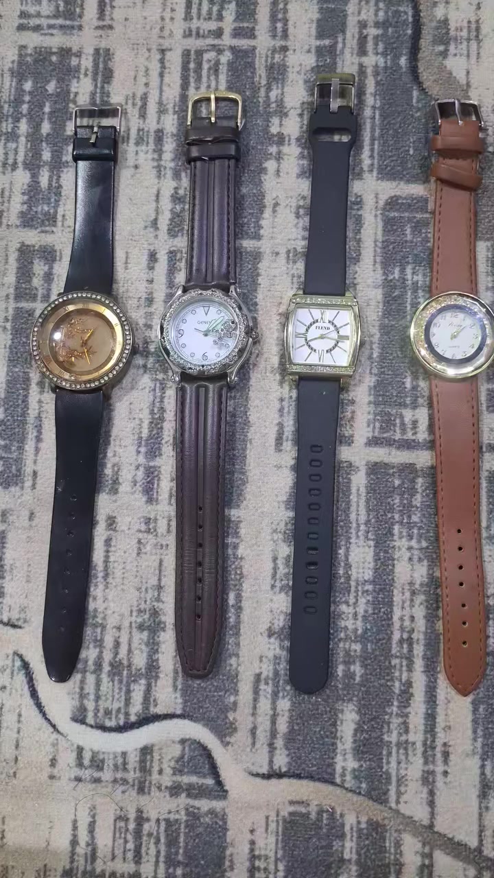 ساعات نسائية ياباني كلهن اصليات ابيعهن شلعة والي يريد مفرد عادي العنوان نجف حي النداء


**إذا كنت صاحب هذا الإعلان وتريد حذفه لأي سبب، رجاءا أرسل رسالة إلى الدعم الفني**