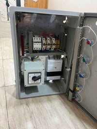 بوكس كهرباء • ٣٠٠ أمبير • قفل مكاني ١٢٥