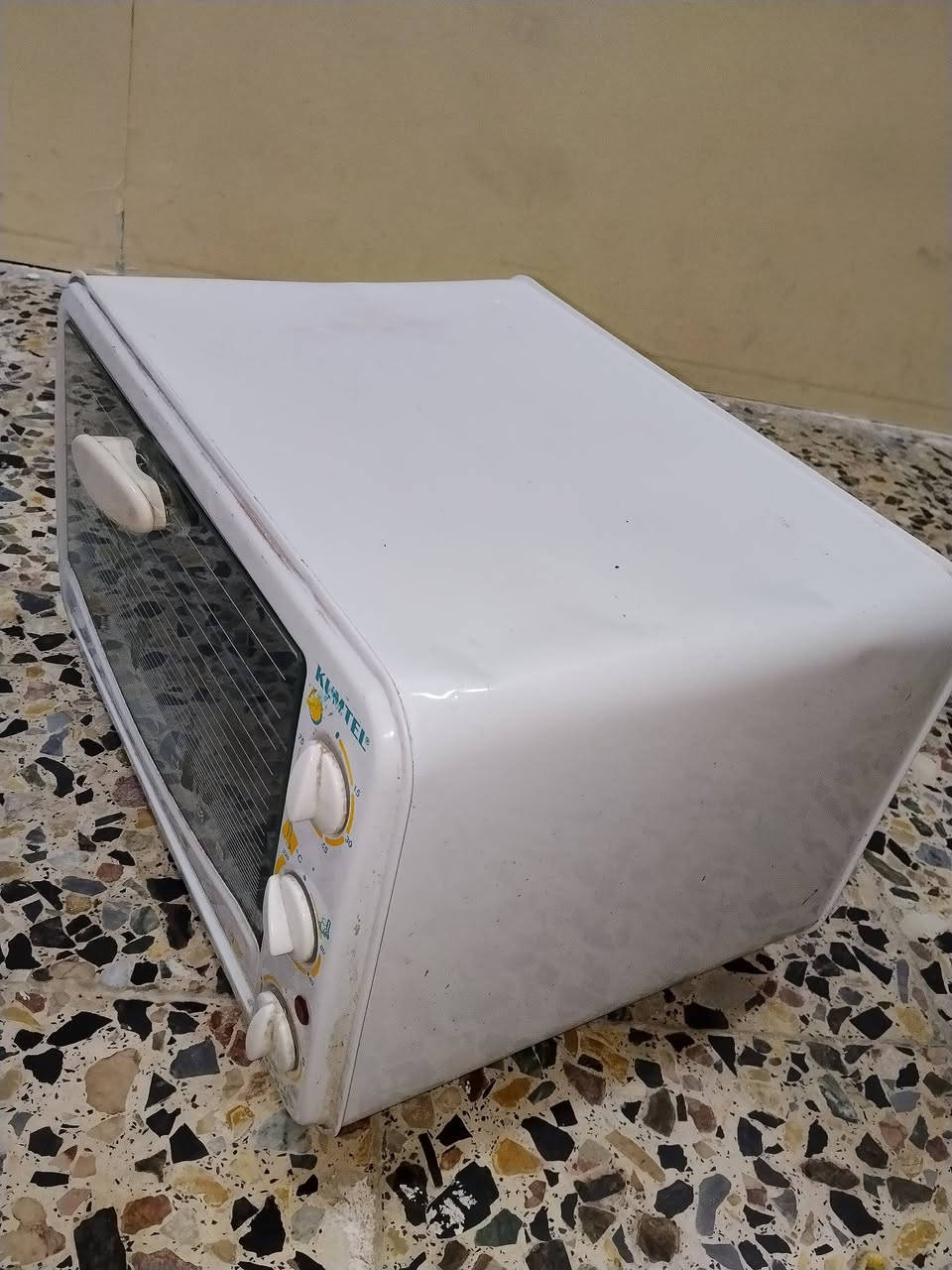 السلام عليكم اوفن كهربائي للبيع السعر ٤٠ وبي مجال شغال اي عطل مابي عنوان بغداد الحرية


**إذا كنت صاحب هذا الإعلان وتريد حذفه لأي سبب، رجاءا أرسل رسالة إلى الدعم الفني**
