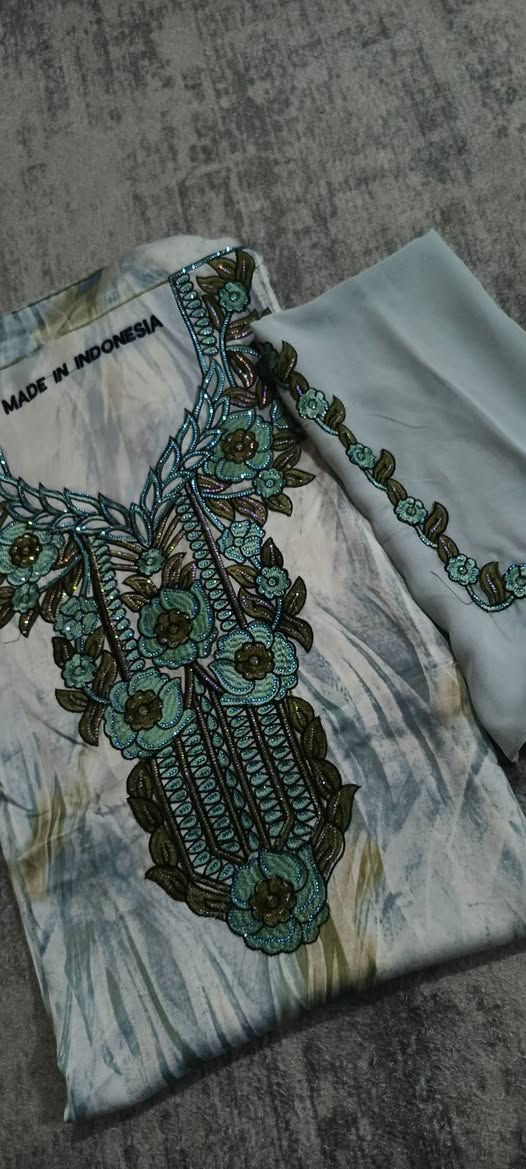 ترند  رمضان 2026 ✨✨
المخور الحرير الاندونيسي مع الشال الجرجريت الإماراتي بنقشات مميزة وألوان مختلفة ترندية 
القطعه تكون 4 أمتار شغل الصدر والردن يدوي مع ستراس 

يتوفر توصيل لجميع المحافظات


**إذا كنت صاحب هذا الإعلان وتريد حذفه لأي سبب، رجاءا أرسل رسالة إلى الدعم الفني**