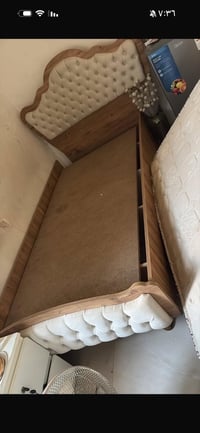 سرير مال غرفه كانتري  يكون داخله. مخزن نفر ونصف سرير لبيع فقط ٧٠ الف ق...