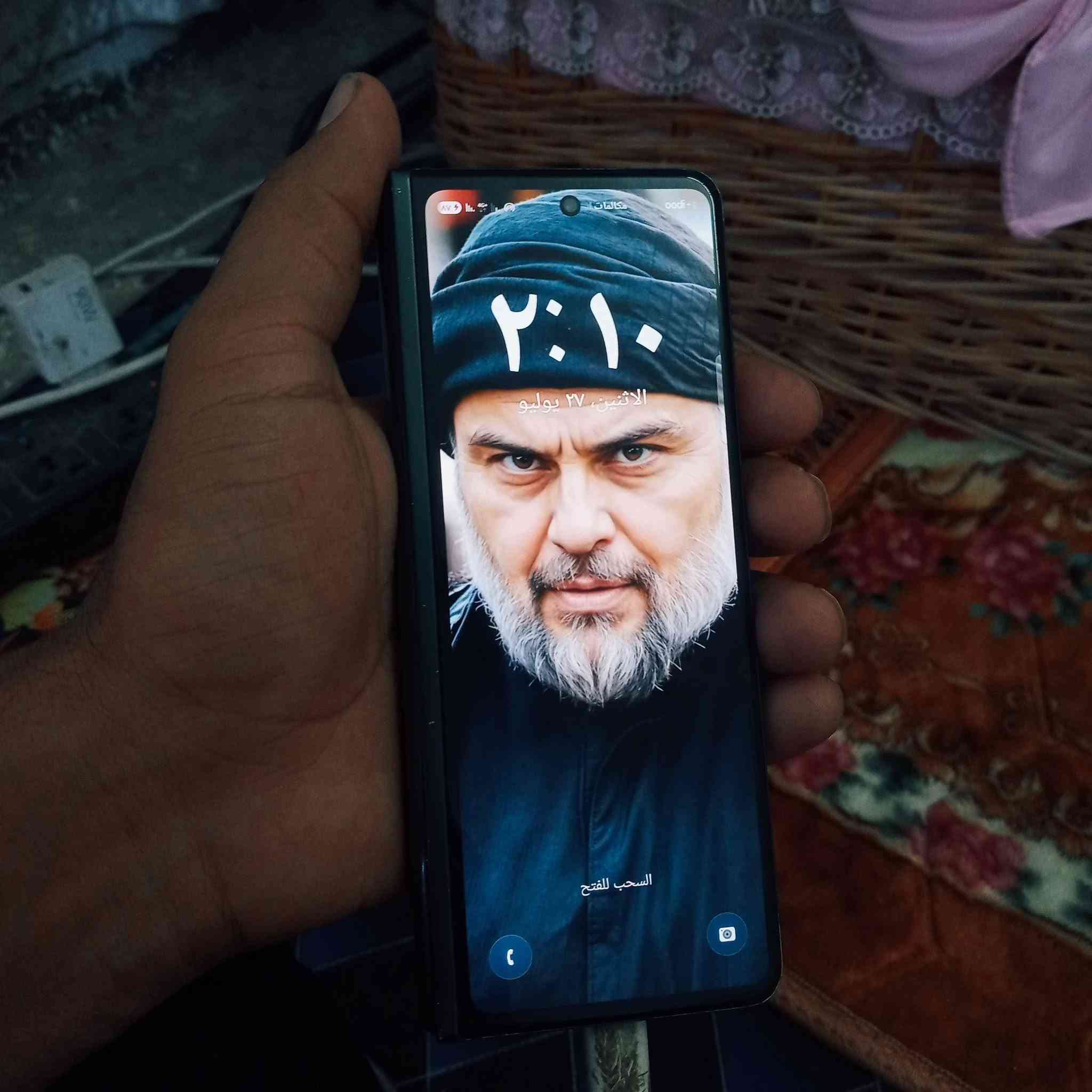 بدون غراض ماعندي توصيل شاشه جبيره طافيه صغيره شغاله مابيه كلشي كامرات تخبل صوته عالي المس سريع بوبجي ١٢٠ فريم
اسم جهاز Galaxy Z Fold3 5G
ذكرته 512 رام 12
سعره 150 بي مجال بسيط كلش مكاني بغداد سوك حي رقمي ***********
