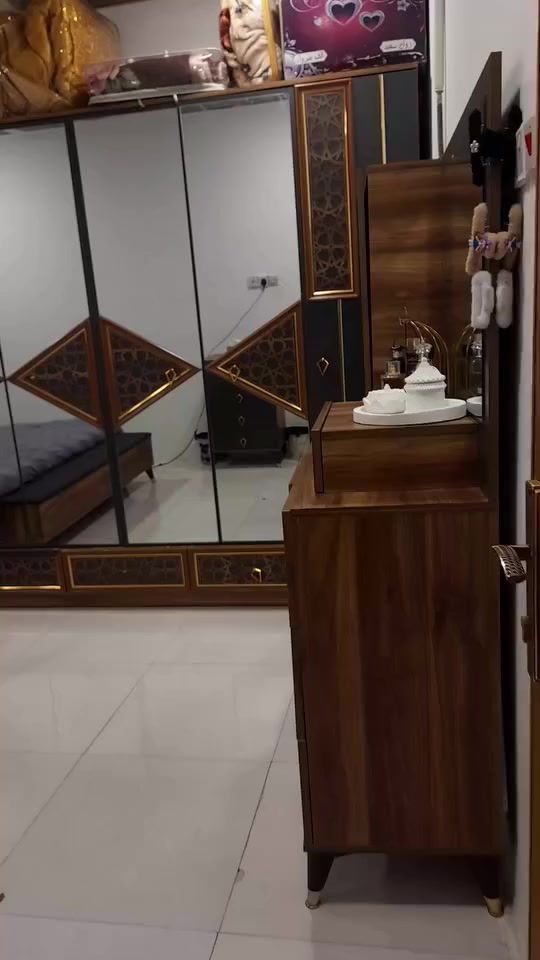 غرفه للبيع اخت الجديده بصره حي الحسين
السعر 700 بيها مجال
رقم الهاتف ***********
