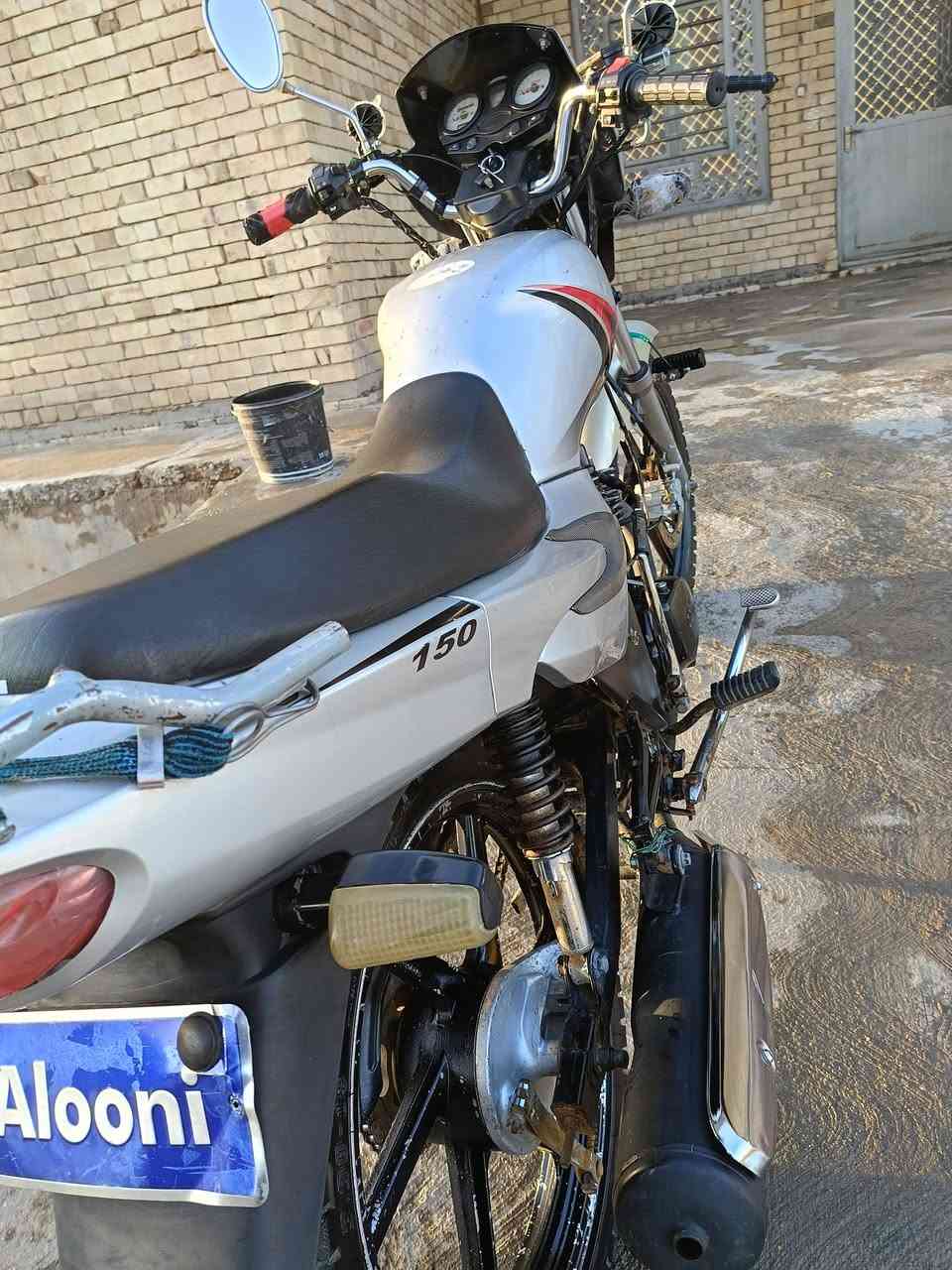 سلام عليكم سايم موديل 2017للبيع سعر 700وبي مجال للستفسار رقم ***********مكان رمادي ملعب
