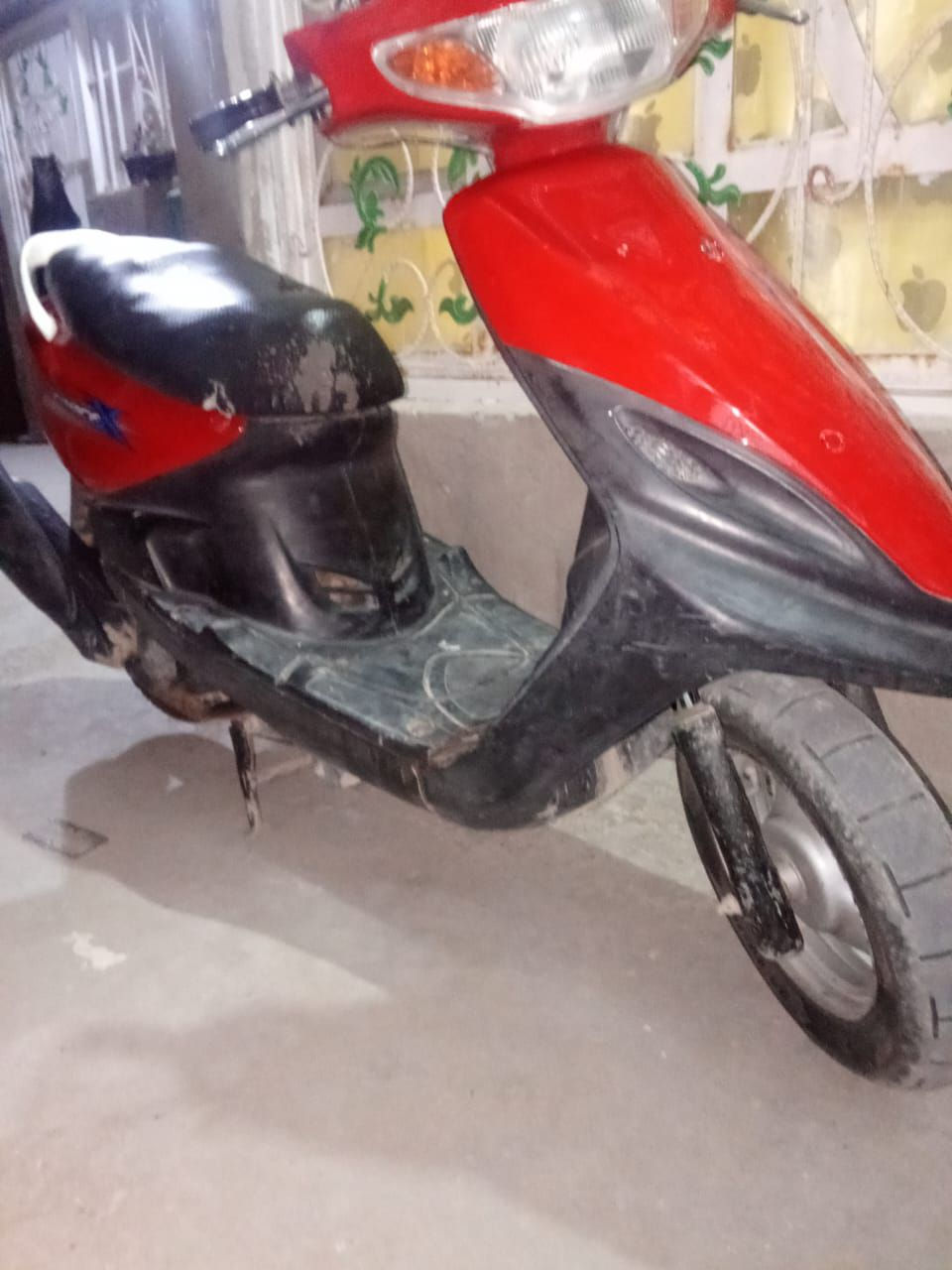 السلام وعليكم
ماكس قجمه 120 
للبيع للبيع
دراجه محرك ممامفتوح كفاله
مكاني بغداد دوره
بس شويه كفرات رادلها ترتيب
سعرها 350
وتساب ‏‪***********‬‏
