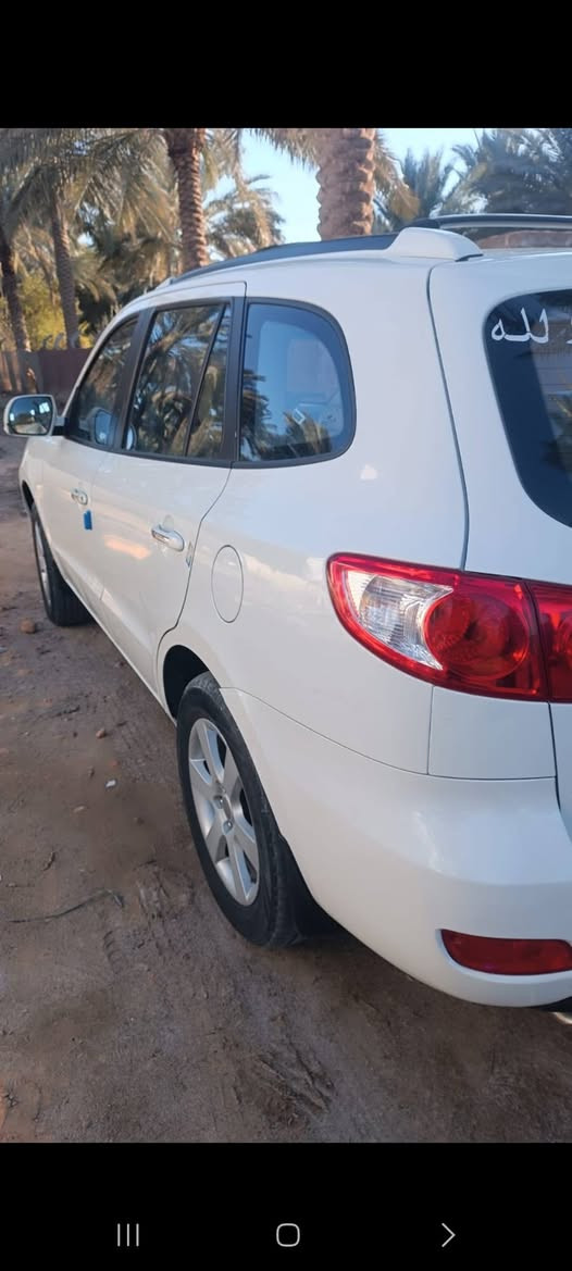 السلام عليكم سنتافيا للبيع موديل ٢٠٠٩ رقم بصره مشروع وطني خليجيه مكفوله والسونار موجود محرك ٢٧٠٠ فول مواصفات مكان السياره كربلاء الامام عون ***********السعر ١٤٠ وبيه مجال
