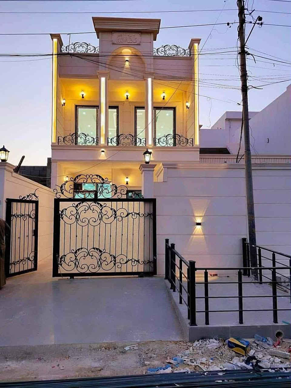 🏭 بناء 🏗️ تصميم خرائط تصميم واجهيات 🏩 مرمر ترميم وتشطيب وكل ما يخص البناء لسنا الوحيدين لكننا الأفضل 💯  💰  وبأسعار جدأ مناسبه وحسب رغبة  الزبون 🙆مهند الحمداني   🕌  ***********☎️
