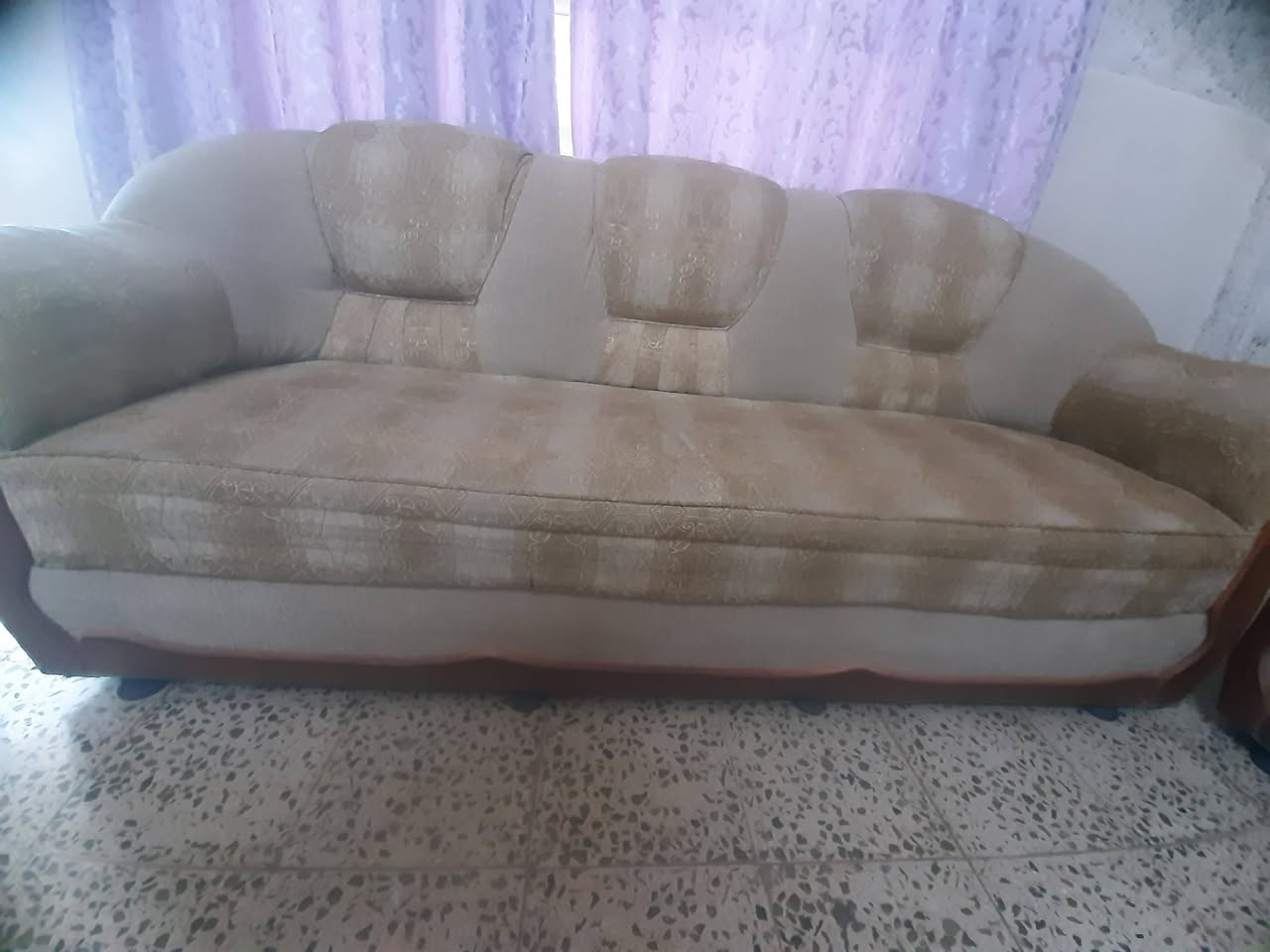 سلام عليكم
قنفات عدد ٣ للبيع خشب درجه اولى تركي ٤٥ الف بي مجال خاص مفتوح.


**إذا كنت صاحب هذا الإعلان وتريد حذفه لأي سبب، رجاءا أرسل رسالة إلى الدعم الفني**