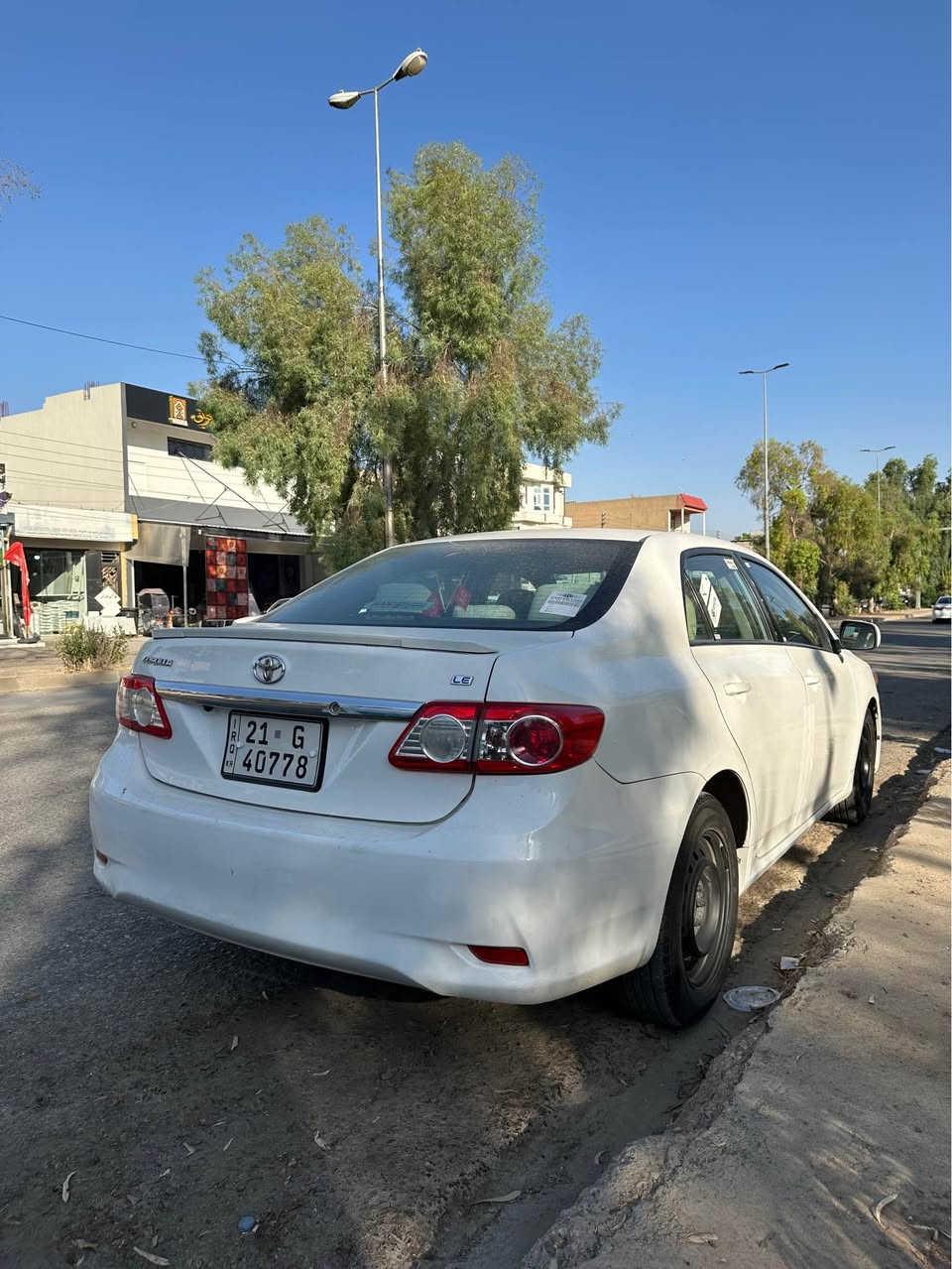 تۆیۆتا کرۆلا ٢٠١٢ کەنەدی 
مەکینە گەورەی گێڕ تۆماتیک 
گێر و مەکینە نەکراوەتەوە 
دوکەل و سەوت و بوخار بە شەرت 
پێش و دوا چرکەی نیە 
تەقە و رەقە و هەموو گیانی بەشەرت 
تەبرید بە شەرت 
تایەی تازە 
زینۆنی لەسەرە 
رەقەم سلێمانیە تا ٢٠٢٩ تازەیە 
١٢٩هەزار حەقیقی رۆشتوە زۆر تازەیە 
سەیارەیەکی زۆر تازە و توند و تۆڵە 
ناو و دەشبولی لۆک لۆکە 
شاشە و کامێرای بۆ بەستراوە 
سەیارەکە هی ماڵە و هە مەعرەز نیە ماڵی دۆستە 
نرخی ١٢١ گەڵا و مەجالێکی برایانە 
تکایە گەر کریار نیت با سەری یەک نەیەشێنین 
*********** شمشمل, السليمانية
