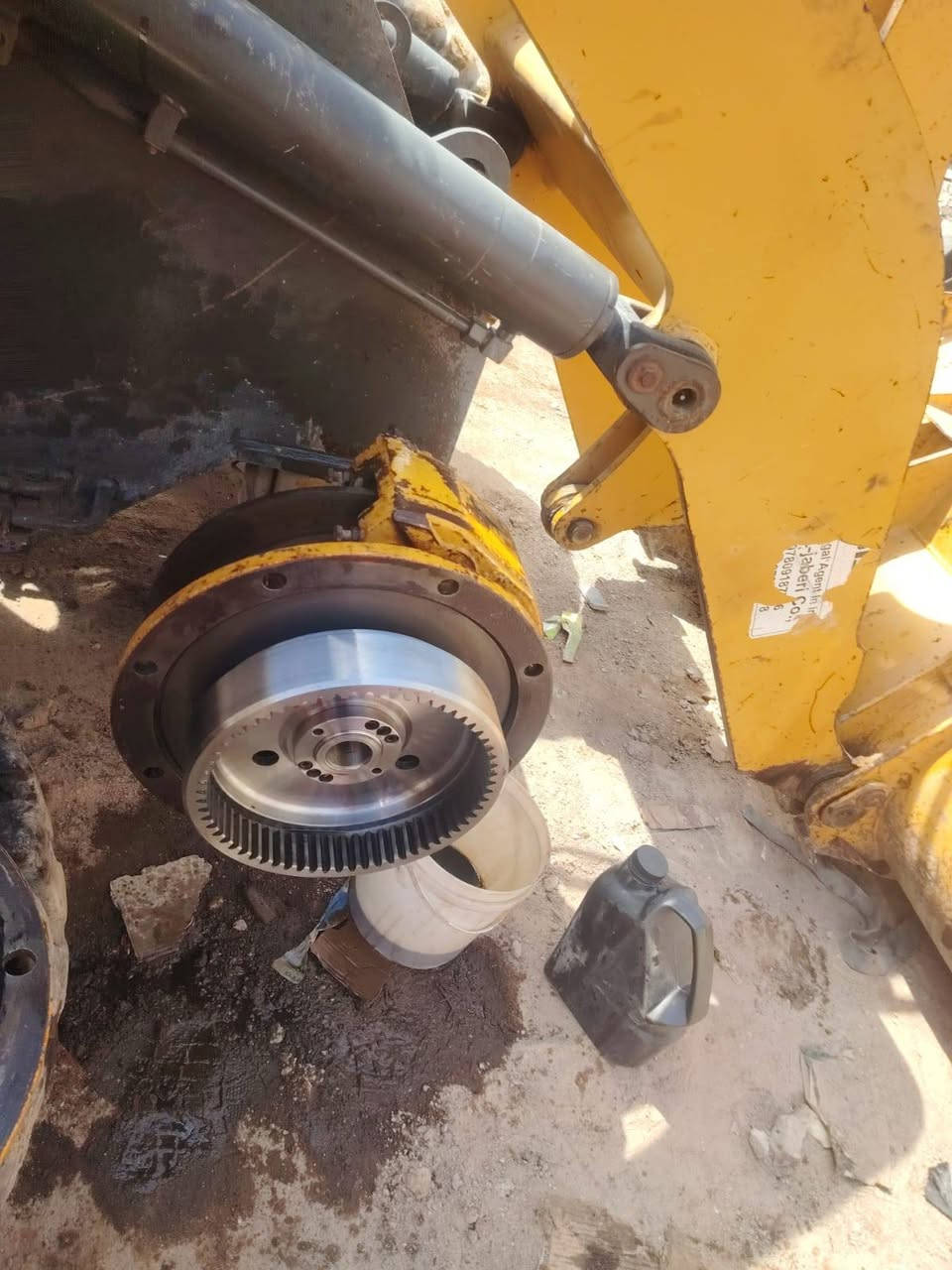 السلام عليكم فيتر جميع انواع الشفلات الصيني تجيفيت كير محرك للتوصل رقم ***********
