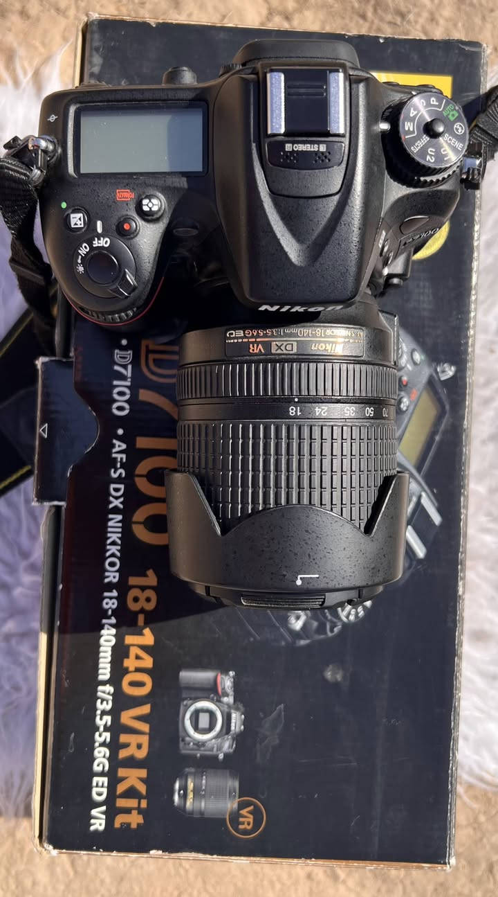 مرحبا شباب
كاميرا نيكون D7100 مع عدسة 18_140 VR

للبيع  نظافة 100% كارتون 

كامل ملحقات شتر 14k قابل للزياده 

شرط حالها حال الجديد 

السعر 650 وبيها مجال 

ب450 بدي فقط 

العنوان الديوانية 

توصيل ما متوفر


**إذا كنت صاحب هذا الإعلان وتريد حذفه لأي سبب، رجاءا أرسل رسالة إلى الدعم الفني**