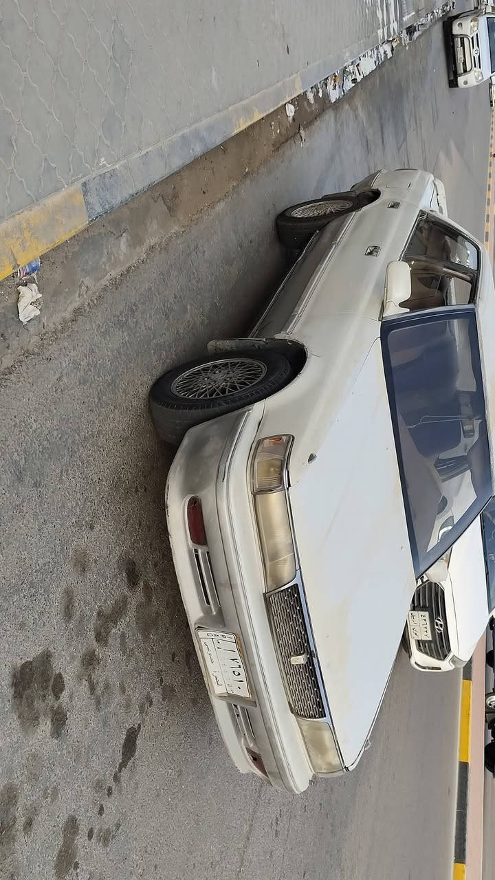 السلام عليكم
شيزر كصيف رقم بصره بأسمي سنويه منتيهه مكينه ونجي كير تعبان رقم بصره مكاني الزبير 
السعر 25
***********
