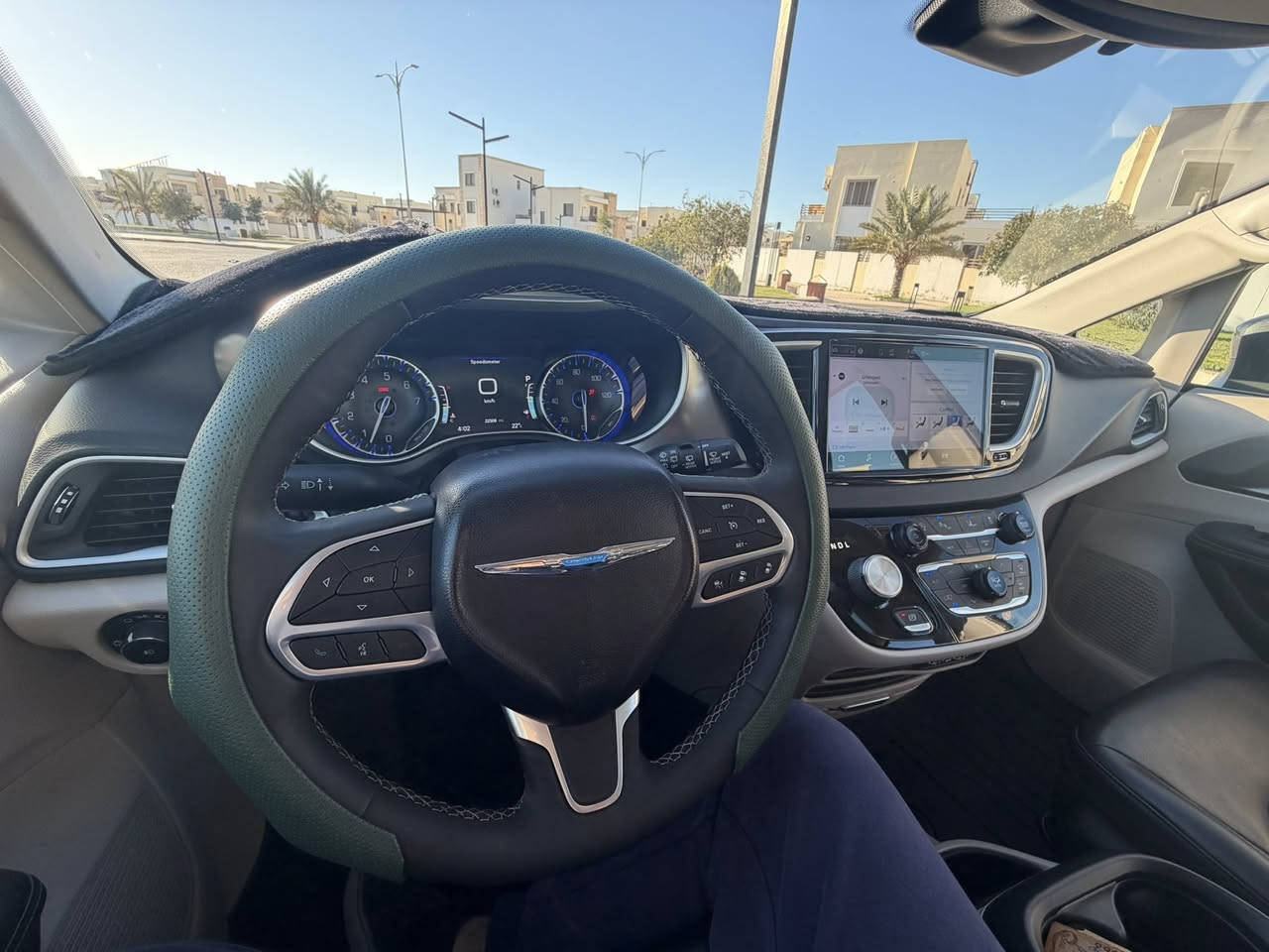 السلام عليكم.للبيع كرايسلر باسفيكا تورنك L ٢٠٢٣
كرايسلر باسفيكا موديل ٢٠٢٣. ضرر جاملغ امامي فقط مبدل بلادي بدون صبغ مع الدعاميه ماشية ٢٢ الف مايل صور الضرر موجودة بالمنشور

 

مواصفات   
ابواب مع صندوق كهرباء

كشنات جلد 

تدفئة كشنات و ستيرن 

كشن خزن 

شاشة كبيرة مع شاشة اعطال كبيرة

كامرا خلفي بلاد 

حساس خلفي بلاد 

كار بلي 

رادار امامي خلفي 

نقطة عمياء

تحديد مسار

اوتو ستوب 

اوتو ستارت

تشغيل عن بعد

السعر. ٢٥٥. تفاصيل اكثر ***********
