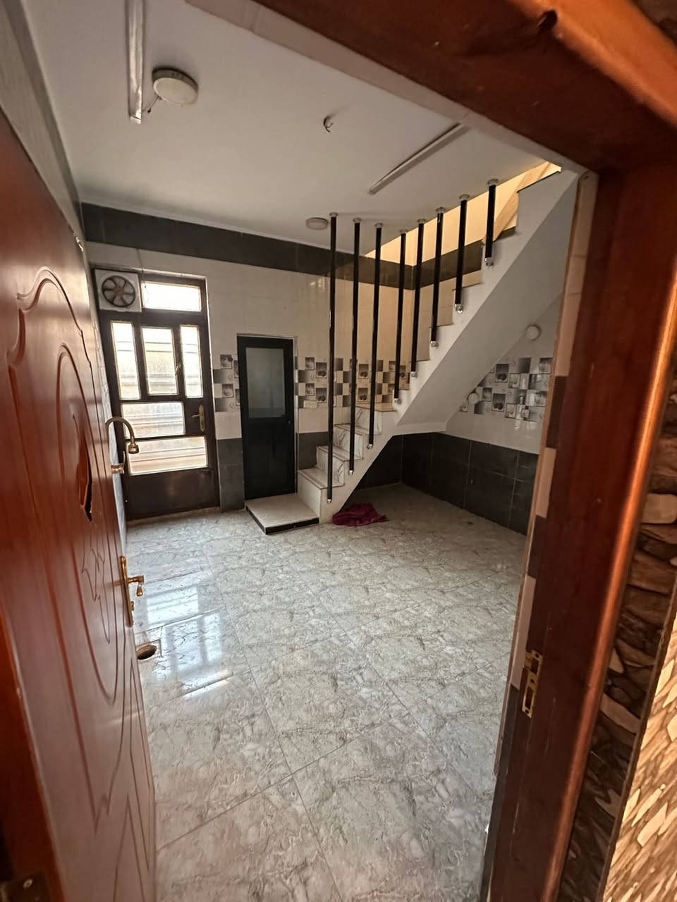 بيت للايجار
محادي شارع المطار 

0790 297 2334

المربع الذهبي
