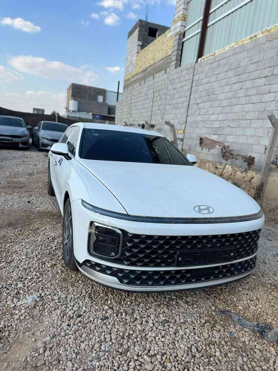 بسم الله الرحمن الرحيم
         وصول وجبة من السيارات الحديثة 
بلاسايد 2024 ابيض حره او شهداء
كرنفال “ 2024 و 2025 ابيض بانزين فول او نص فول
سوناتا 2024 غاز. ابيض او تكسي اصفر
ازيرا غاز الشكل الجديد او القديم 2024 ابيض ورصاصي
 او شكل القديم  غاز شكل الجديد ابيض k8
K5 غاز أسمنتي 2024
المكان بابل الشوملي قرب السيطرة 
للاستفسار الاتصال ع الارقام

*********** سيد عباس
