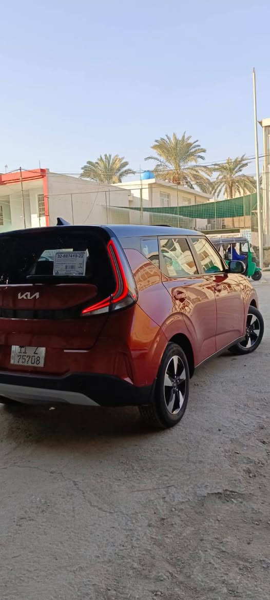 السلام عليكم 
للبيع كيا صول 2023 ماشية 13000 ميل فقط 
حادثها جاملغ الايمن وحافة الباب الصدر   والبنيد وطخطخات لجانب الايسر  مصبوغ...
رقم بغداد باسمي 
مكينة 2000 دوش...مواصفات فوووول عدا البصمة وكشن مو كهرباء رادار وتحكمات ولايت led وبكلايت led وبعد بيها هواية..مكاني بغداد الرصافة 
ب137.. ورقم.‏‏‪***********‬‏
