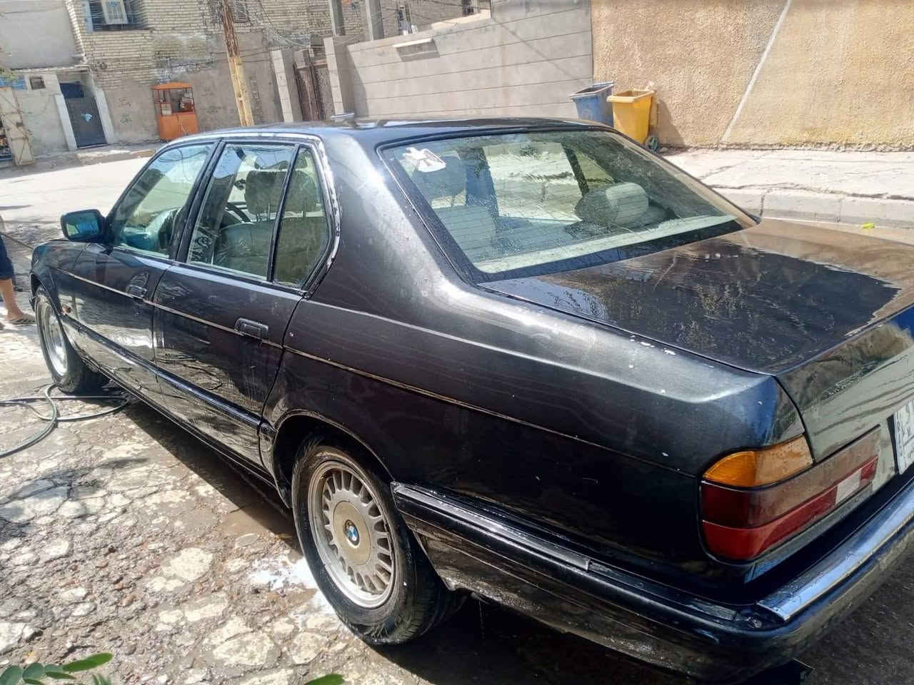 سلام عليكم بيم 735 موديل 1991 رقم بغداد سنويه بعده مصاقطه لل28 مكينه كير جدد تبريد ثلج صدر كهربائيات كله كامله  سعرهة 40 وبيه مجال مكاني بغداد الدوره ابو دشير للاستفسار ***********
