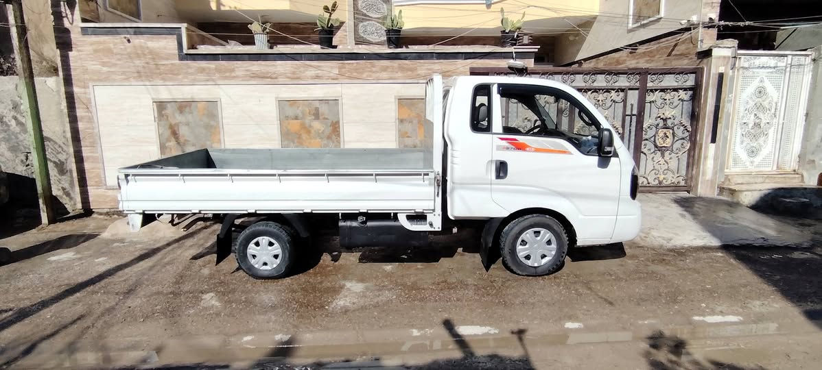 السلام عليكم كية حمل 2014 سنوية جديدة سنة 2032
صدر جديد باتري جديد تخم تايرات جديد سيارة مال جناي حلوة مكينة لا تبخير ولا تنقيص
مكفولة من مكينة وشاصي
سونار موجود عندي سيارة بسمي  عنوان بغداد العبيدي سعرهة 108 بي مجال حك جية رقمي ***********
