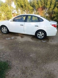 النترا موديل 2009 السياره مرشوشه حزام مكان السياره تاجي حنون باب الاول...