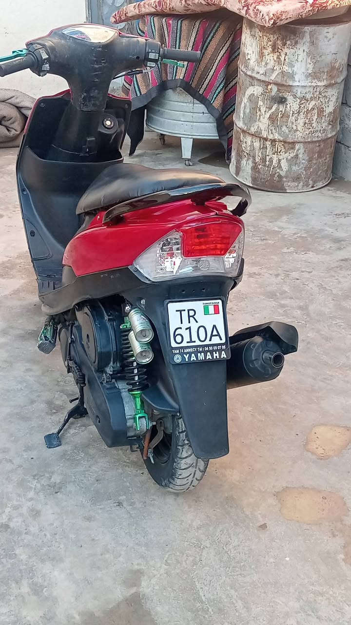 يا الله يارزاق 
السلام عليكم 
دراجة ماكس عدلة للبيع 
بوشة 49 بلاد
كهربائيات كل شغالة 
نكرة سلف 
سلف من اول ديرة و هندر 
(دراجة نضيفة 95% مكينة ناعمة خير من الله)
السعر 575 وبيها مجال حك الجية للاتصال ***********
