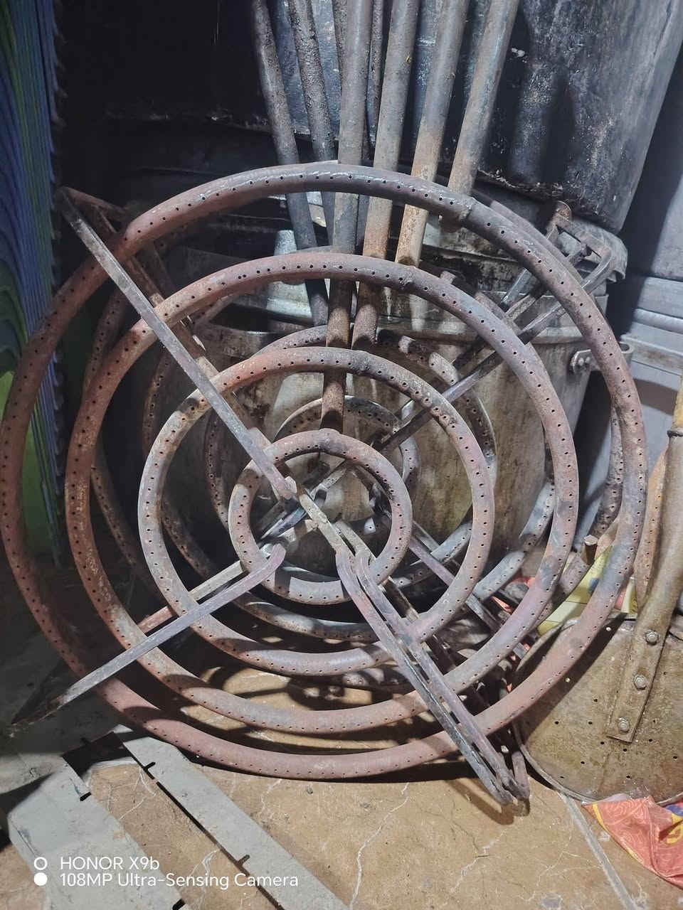 السلام عليكم طباخات البيع عدد ٢٠ العنوان ميسان ***********
