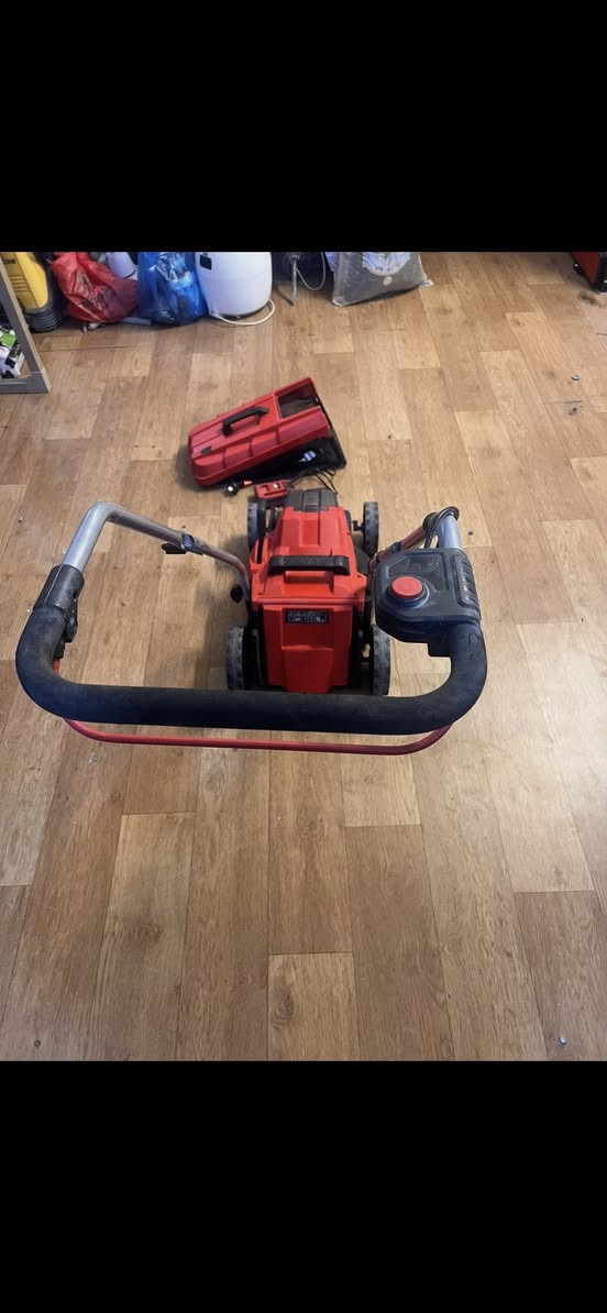 السلام عليكم مكينه ثيل باله استرالي اخت جديده درجه أولى شغاله بطاريه جديد السعر 75 قفل
العنوان: بغداد- لغزاليه


**إذا كنت صاحب هذا الإعلان وتريد حذفه لأي سبب، رجاءا أرسل رسالة إلى الدعم الفني**