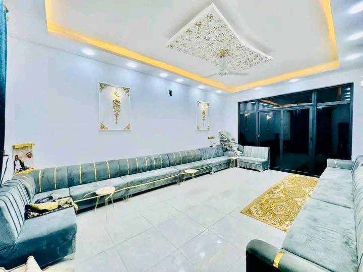 دار للبيع – النجف / مجمع بيتي الثاني
 مساحة: 200م
طابو سند حر – طابق واحد
 المحتويات:
غرفتين  صالة 
 مطبخ استقبال 
صحيات عدد 2 
شغل مال جناي 
 السعر: خاص 
📞 للاتصال أو واتساب: ***********
