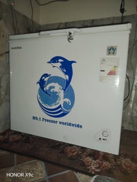 مجمده وطباخ نظافه 90% مكان بغداد بلديات للبيع  07712057050