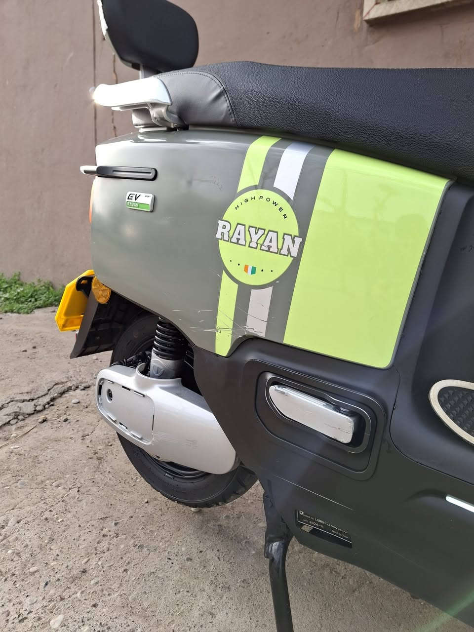 السلام وعليكم
للبيع مطور ريان بي هي الملحضات بل صور 📷  المطور دبل اسويج ودبل بصمه ومريات مالو بعد مامشدودين  بطاريات شرط شرط شرط مكاني موصل حي البلديات السعر 730وبي مجال الطيبين


**إذا كنت صاحب هذا الإعلان وتريد حذفه لأي سبب، رجاءا أرسل رسالة إلى الدعم الفني**