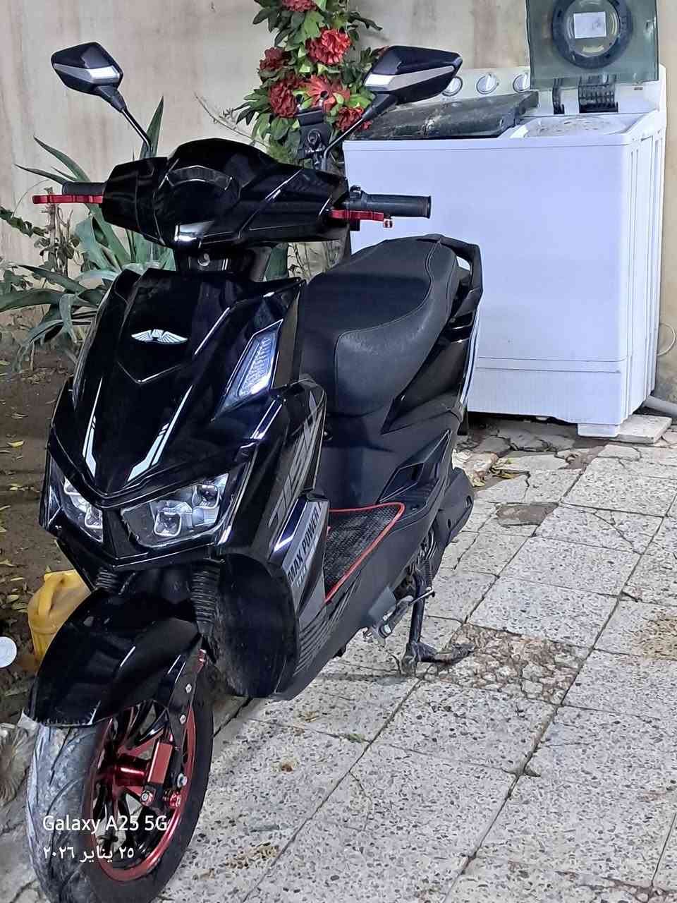 السلام عليكم  دراجه شحن  سكنس ما تركس فحل للبيع موديل 2025 بيه نضام R بك  السرعه 99 الحقيقي 80 وبصمتين وكارت وتشغيل عن بعد وحساسات
5 بطاريات
ولدراجه بعديهي جديدة الله شاهد 
السعر 950 
مكاني بغداد المحموديه حي الربيعي 
رقم ***********
مكاني بغداد المحموديه
