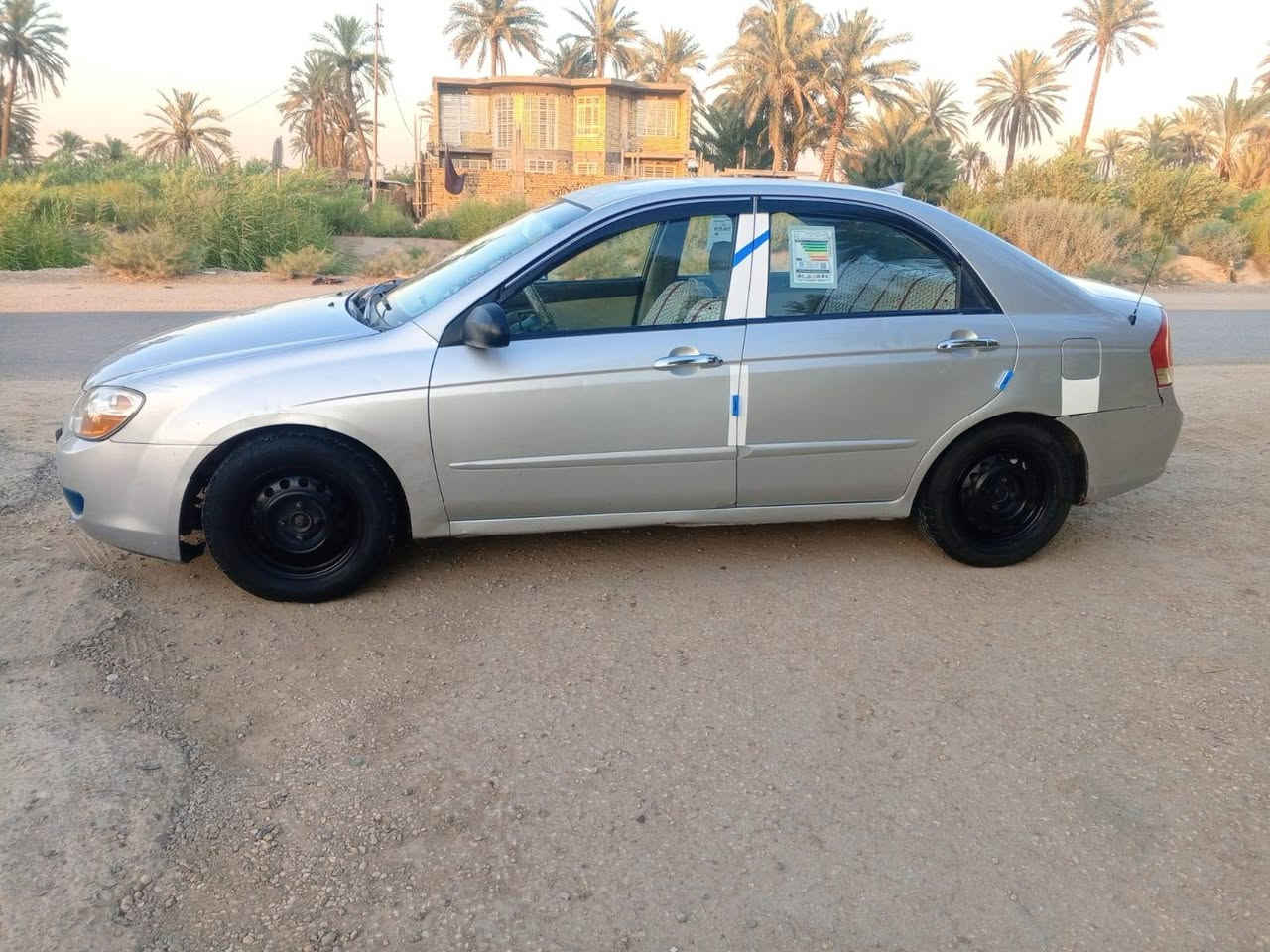 السلام عليكم للبيع سبكترا 2009رقم بغداد باسمي سياره مكينه كير حداديه تخم تاير تبريد كله تمام كفاله عامه من ضربه سياره بيه حزام صبغ للجماليه السعر 73 وبيه مجال بسيط غير متواجد عل فيس رقم الهاتف *********** عنواني كربلاء
