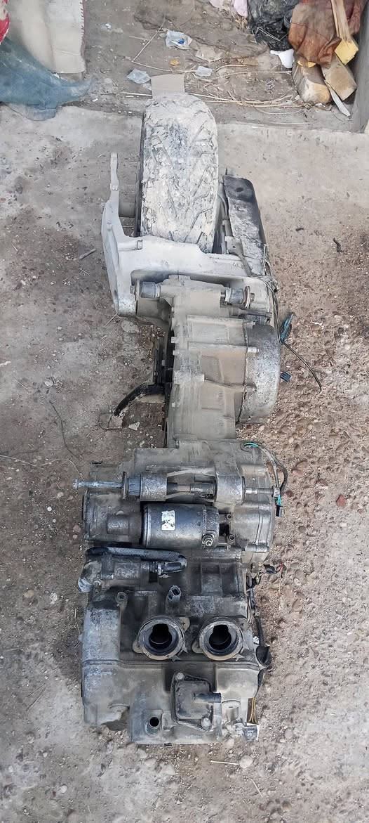 مكينه سكاي ويف 650 كامله كفاله عامه 
مي راديتر احمر ودهن امزويل كلش ناعمه باقي تفاصيل خاص سعر 300 وبيهة مجال


**إذا كنت صاحب هذا الإعلان وتريد حذفه لأي سبب، رجاءا أرسل رسالة إلى الدعم الفني**