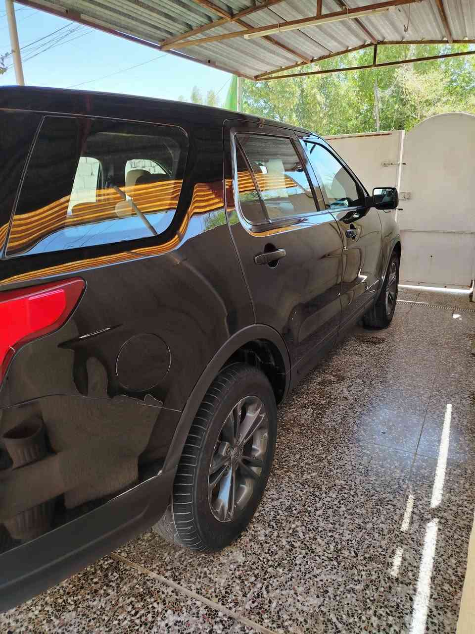 السلام عليكم فورت اكسبلور موديل ١٨ بوليسي محرك ٣٧٠٠ سته سلندر الحادث موضح بالمنشور موصفات تبريد ٣ قطع ٧ راكب كامره خلفيه فور ويل طاك ارباك برده فقط رقم جديد بسمي ان شاء الله الاستفسار على الرقم *********** جزيل الشكر مدير الكروب
