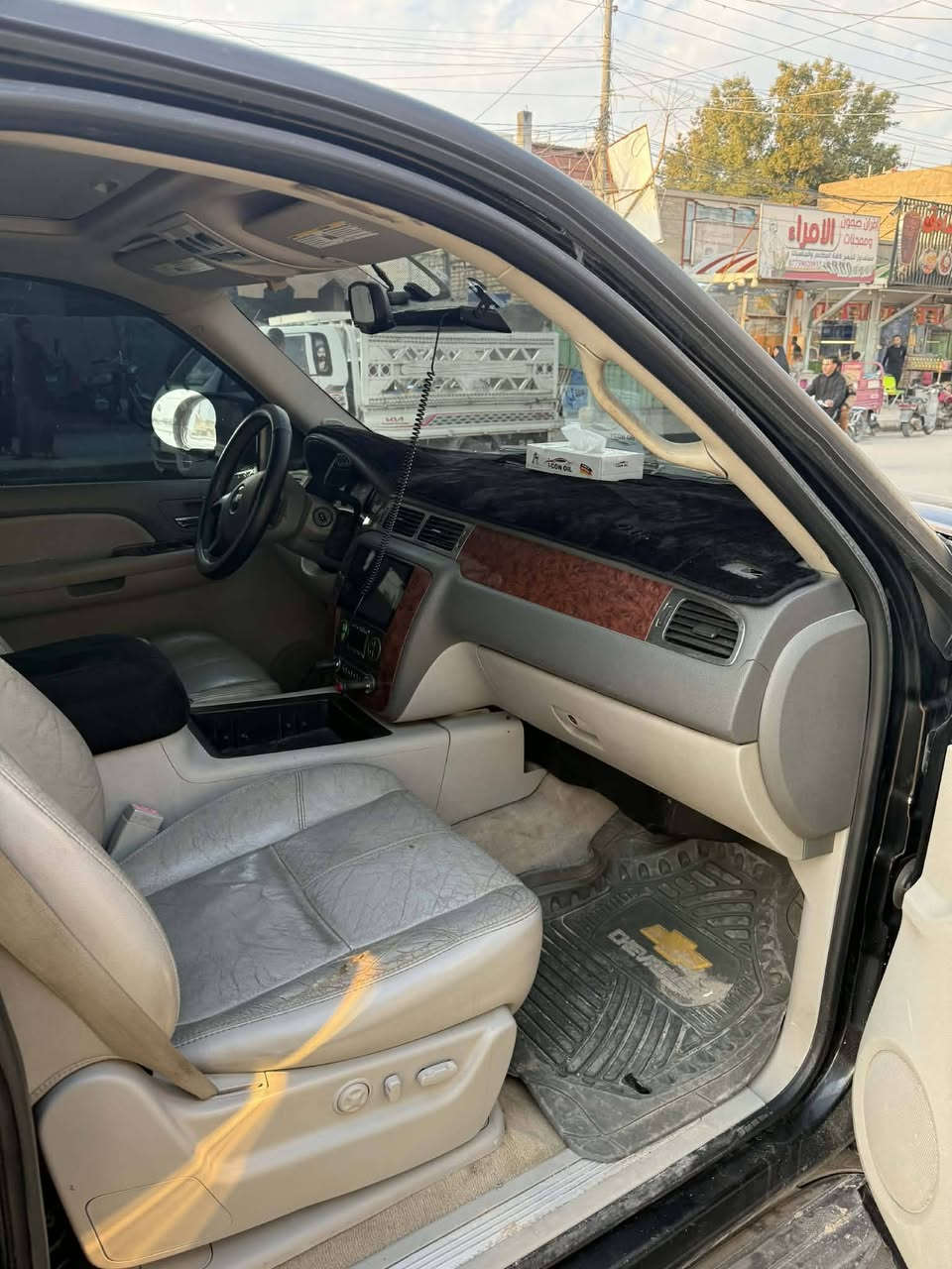 السلام عليكم اخوان
تاهو ادوووات ادواات 

⛔⛔⛔⛔⛔⛔

اخوان رجاءا اتصال فقط على الخط بدون مراسله رجاءا 

تاهو LTZ 2009 منفصل  اسود بلادية ما ملعوب بيها ولا بيها كصه 
بيها ملاحضه وحده السياره بيها طل. قه بالجاملغ الامامي فقط مثل ما موضح بصوره وما امأثر بشي وتم تصليحه السياره كير محرك وكير  بلادي ونضافه 100/100 تبريد منفصل قطعتين جنطه كهرباء كشنات تدفئة تبريد الله شاهد تعبان عليها 
السياره شوفه عينك نضيفه كشر داخلي وخارجي  وبالحقيقه احلى من الصور تجي وتشوف بعينك واني خادم للطيبين 
الموقع : كربلاء - الحر الرياحي 
رقم الهاتف :‏‪ 0776 615 9559‬‏
السعر :90 وبيها مجال قليل
