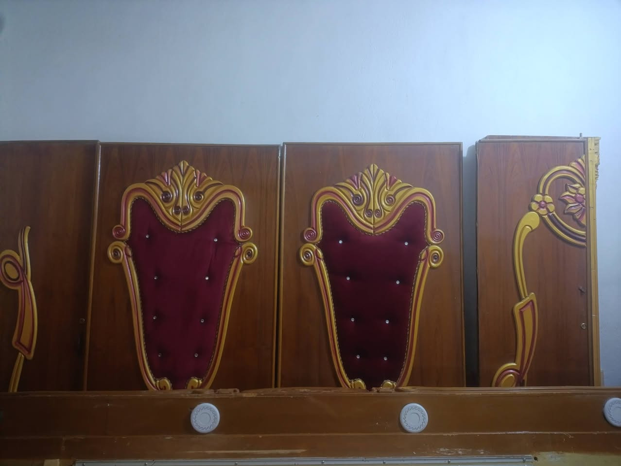 سلام عليكم كنتور ابو 6باب سلايت البنص تسكام قبل 3اشهر مشتغلينه مابي ضرر حالين مفصخ كبل تاخذونه  سعره 200مكان نجف حي جزيره ***********
