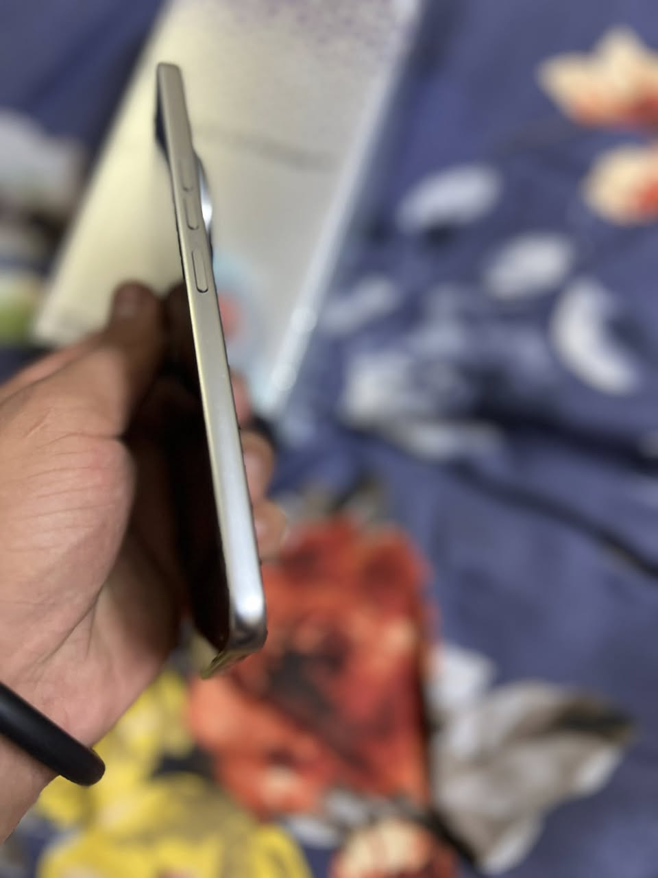 السلام عليكم
نكنو كامون 40 بريمير 5g مستعمل نضيف
مواصفات الجهاز
شاشة بدقة 144 هيرتز 1.5k
معالج ميديا تيك 8350 بدقة 4 نانومتر كاميرات ثلاثية بدقة 50 ميكا بكسل
ذاكرة 256 رام 24
شغل ببجي 120 فريم
يحتو على زر الذكاء الاصطناعي
مقاوم للماء والغبار بمعيار ip 69 و68
السعر ٤٥٠ او بي مجال للطيبين
العنوان بغداد التاجي سبع البور
رقم ***********
