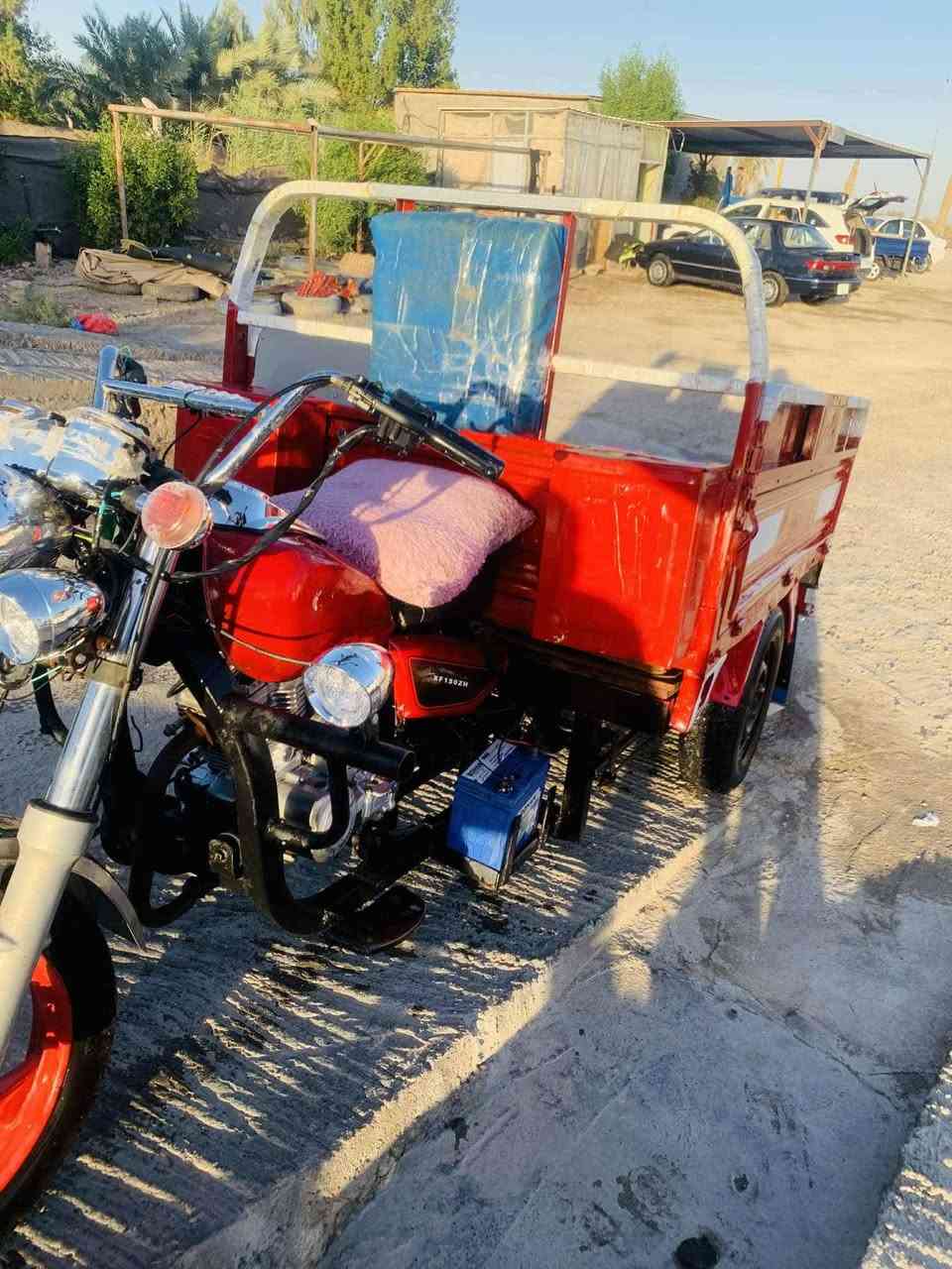 للبيع موديل 17اوراق أصولي سعر 950وبيه مجال قليل قليل مكان حله محاويل ***********
