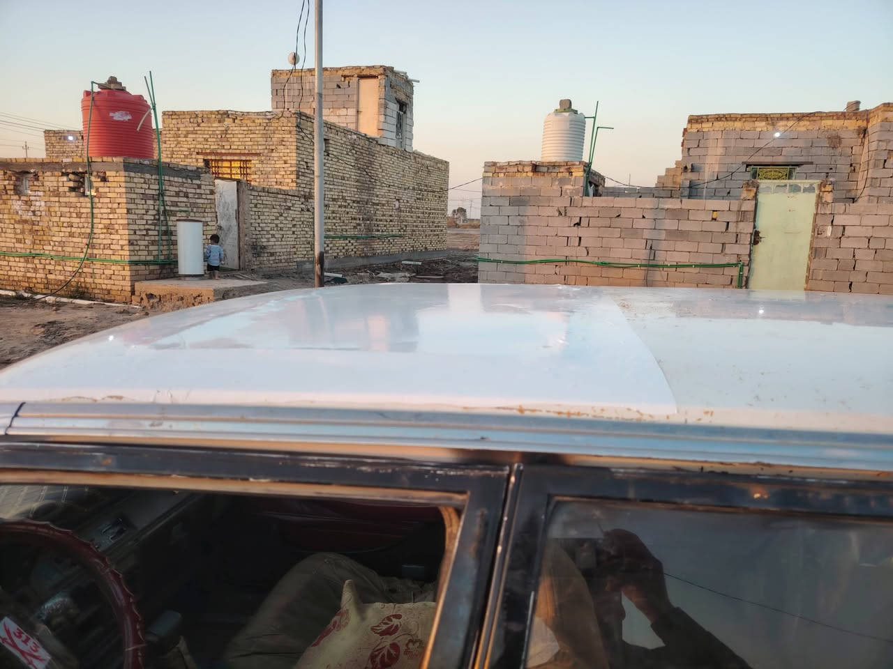 سوبر موديل 85رقم مثنى  مداور ثاني يوم كير محرك زينات    السعر 20 ورقه$ تخم تاير باتري جديد بيع ومراوس  ***********  /  *********** مكان السياره السماوه الرميثه سيطره العارظيات     اتصال و واتساب  ملاحظه بيع مستعجل  ترهم مده حسب المقدمه بس مو نفس هذا السعر العارظه بي
