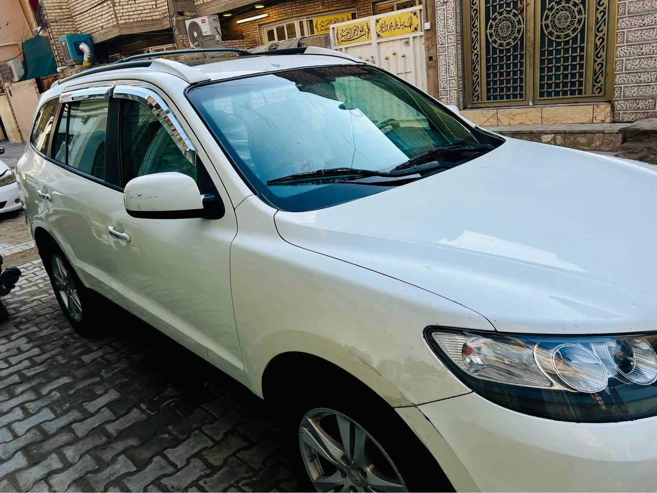 سياره سنتافيا موديل 2007 خليجي رقم بغداد أنكليزي 
السياره بدون حادث
كير ومحرك ومنظومه تبريد وباتري وتخم بكات ومجاول كله مبدل جديييد
سيرفس كامل
تخم تايرت جديد
صدر امامي خلفي جديد
يشهد الله السياره متعوب عليه صارف عليها هواي
بيها أربع قطع او خمسه رشات صبغ فقط وتكحيل
القماره والبنيد والجنطه بدون صبغ
مع ذالك أبيع حزام ..
السياره باسمي واني ادوام مرور الكاظميه
أنطيك سنويه باسمك خلال نص ساعه 
وتحياتي
*********** بغداد, العراق
