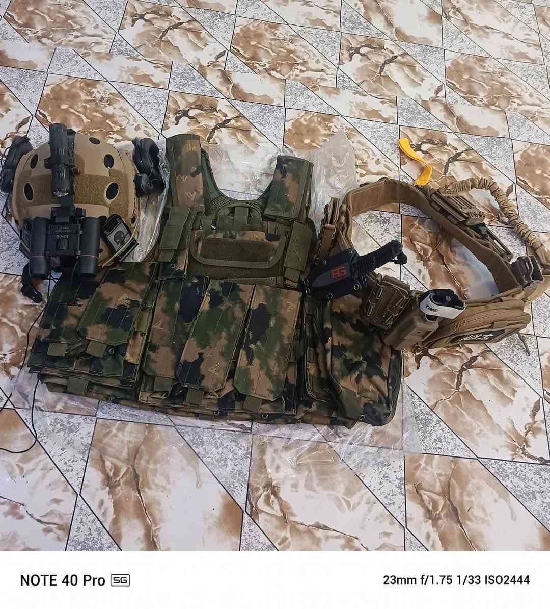 السلام عليكم كيبل سحب مولدة أبو 16 الطول 260 متر مع خوذة ودرع ومشلح للبيع بسعر مناسب ***********
