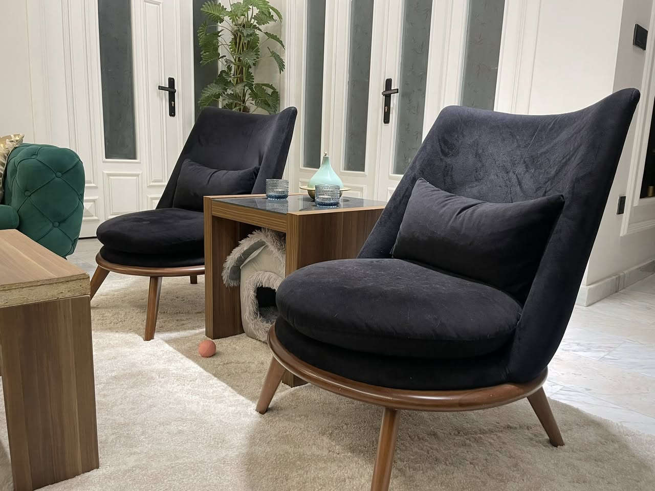 تخم للبيع
تخم قنفات 8 مقاعد مستخدم نظيف 
بدون اضرار قماش قديفة تركي الاصلي 
من اربيل اشترينا ب3 ملايين 
وزن ثقيل جداً وخشب زان الاصلي
سعره 900 ألف مكاني بغداد-الحارثية


**إذا كنت صاحب هذا الإعلان وتريد حذفه لأي سبب، رجاءا أرسل رسالة إلى الدعم الفني**