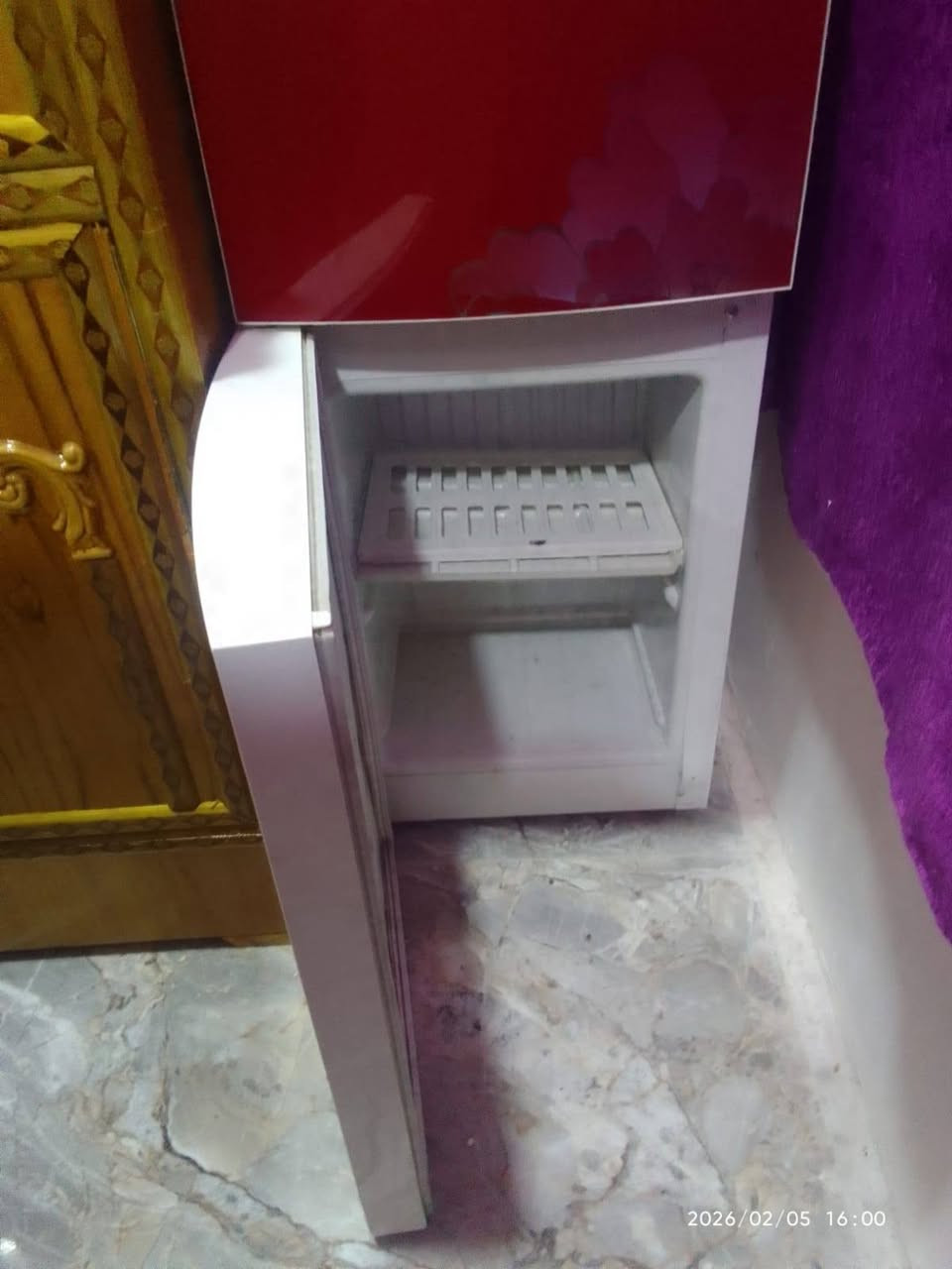 ثلاجة وبراد وبلازمه للبيع كلمن وسعره للاستفسار مراسلة واتس اب ***********
