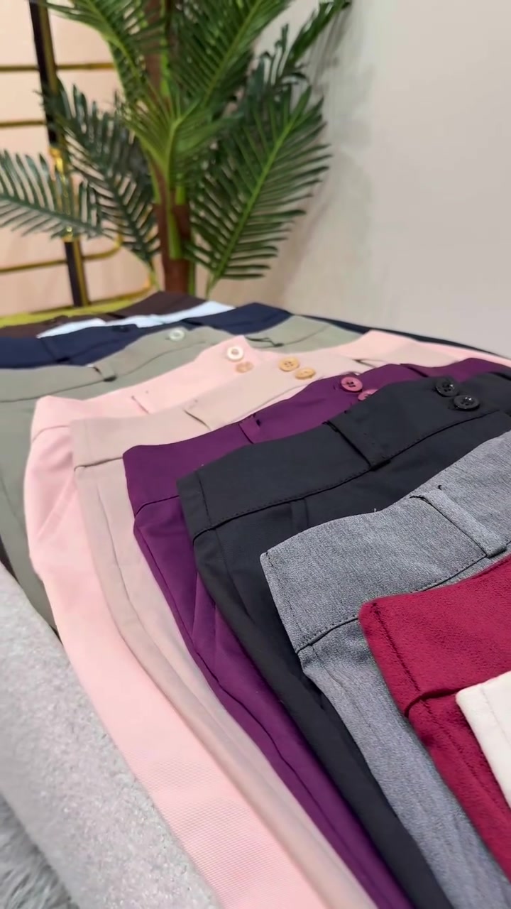 لا تضيعين الفرصة ✨
باقي قياسات محددة من البناطير والقطع تخلص بسرعة 👖🤍

ستايل مرتب + راحة باللبس = اختيارك الصح 🤍
مجموعة البناطير  متوفرة بكمية محدودة وقياسات محددة فقط ✨
قصات حلوة تناسب الطلعات اليومية والتنسيقات الأنيقة 👌
إذا لقيتي قياسك لا تتأخرين لأن المتبقي آخر قطع 

#ملابس #بناطيل #بنطلون #بنطرون #بناطير


**إذا كنت صاحب هذا الإعلان وتريد حذفه لأي سبب، رجاءا أرسل رسالة إلى الدعم الفني**