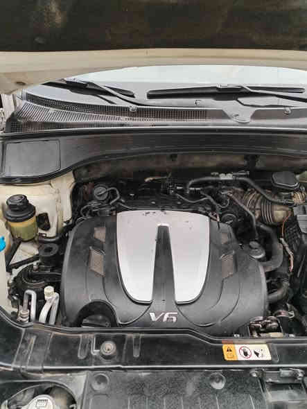 السلام عليكم سورنتو ٢٠١٥ خليجي سته سلند فول ماعدا البنيرامه ميسان قلعه صالح *********** *********** السعر ١٨٨ وبيه مجال
