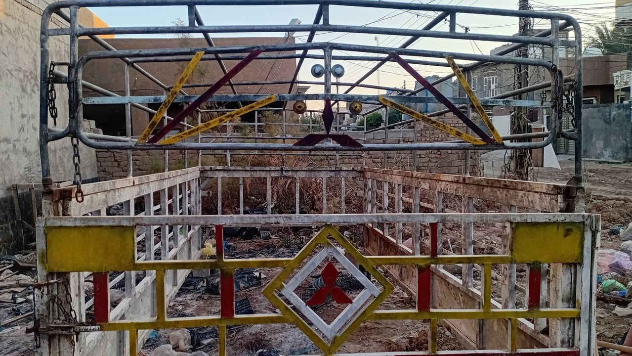 محجر + قفص+ جادر مطري للبيع
للإستفسار الاتصال ***********
