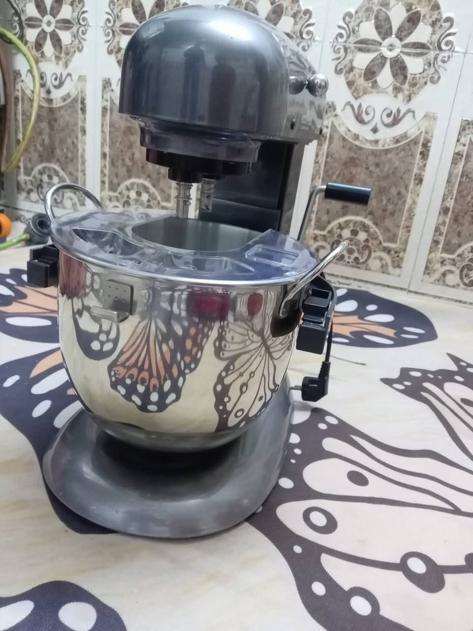 عجانه +خفاقه 8لتر  جديده
مستعمله مرتين بس موجود صورة الضمان سعر 250
العنوان بغداد ابو دشير


**إذا كنت صاحب هذا الإعلان وتريد حذفه لأي سبب، رجاءا أرسل رسالة إلى الدعم الفني**